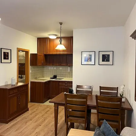 Horsky V Ad Horec A Parkovanie V Centre Donovaly